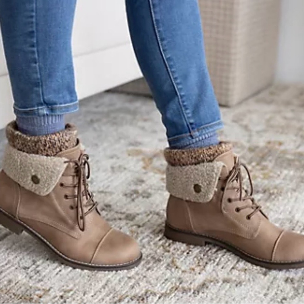 🤎 Cliffs by White Mountain - Duena Hiker Boots - Size: 9